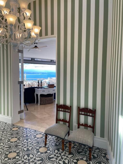 The Upper Deck Penthouse Плеттенберг-Бей Экстерьер фото